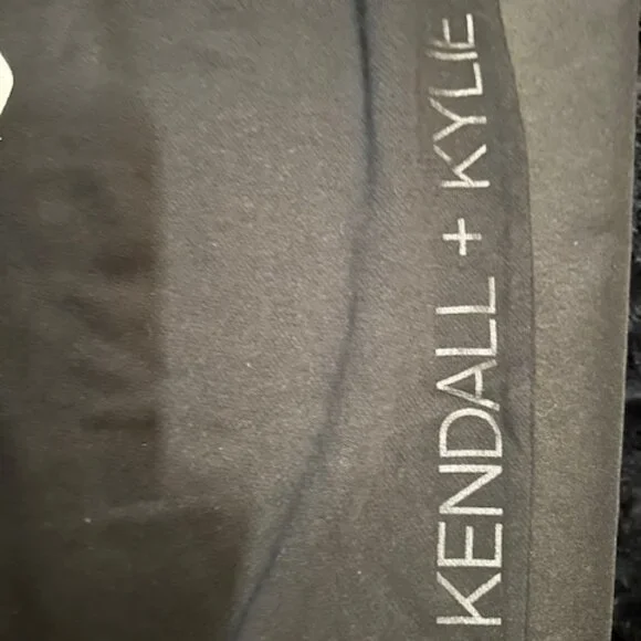 Black Kendall + Kylie's solid French terry pants 7224 NWT Boutique - Picture 3 of 10